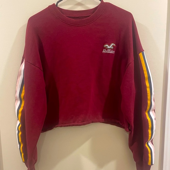 Hollister Tops - Hollister Cropped Red Striped Sweatshirt Women’s Sz L